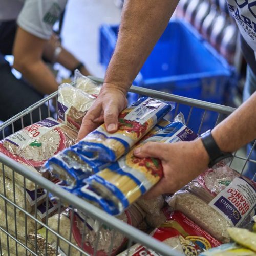 Natal da Solidariedade: Instituto GPA arrecada alimentos nas lojas do Grupo