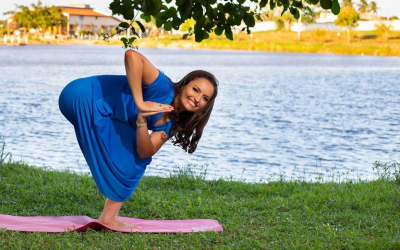 Yoga como aliado para manter o equilíbrio físico e emocional nas festas de fim de ano