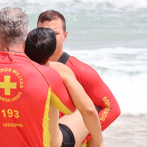 2025: Corpo de Bombeiros já salvou 71 pessoas vitimas de afogamento nas praias do RN