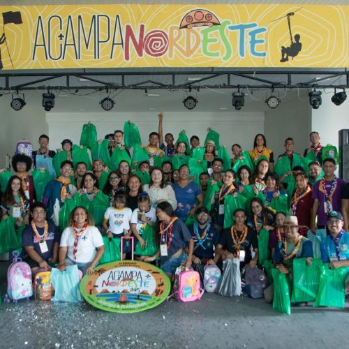 Município de Nísia Floresta recebe doação de 250 kits escolares durante evento dos escoteiros