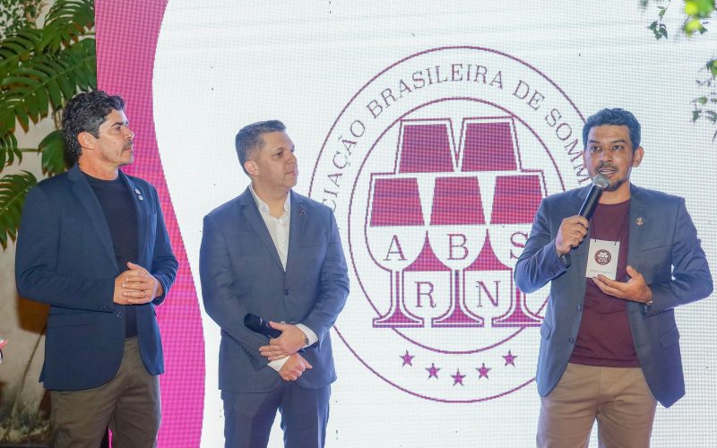 Associação Brasileira de Sommeliers empossa diretoria no RN e prepara programação 2025