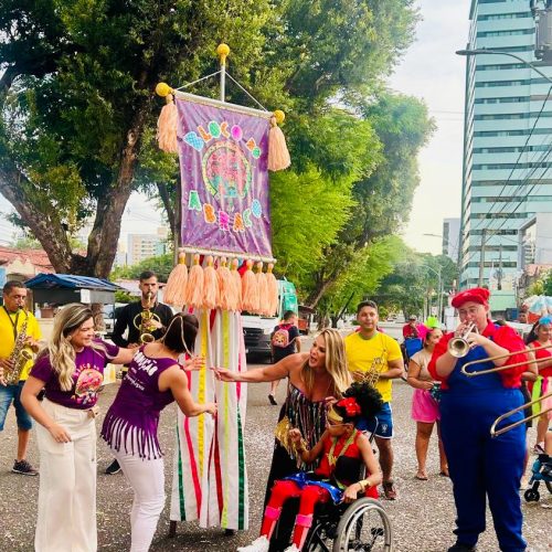 Bloco do Abraço promove diversão e inclusão social no carnaval de Natal