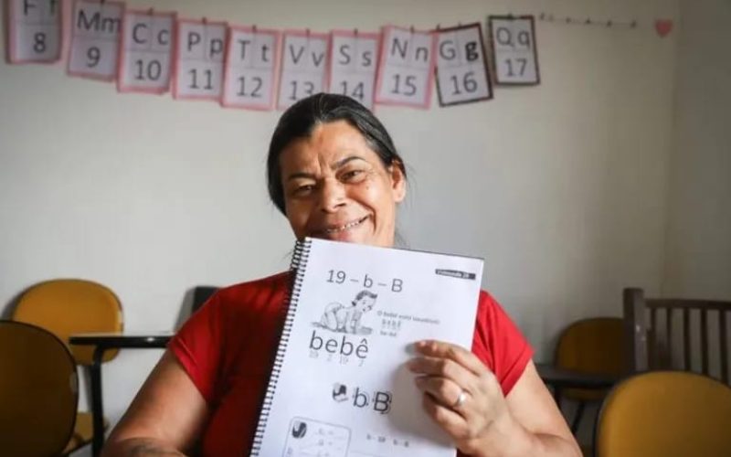 Projeto de alfabetização gratuito está com vagas abertas em quatro cidades do RN
