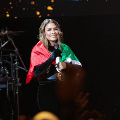 Simone Mendes encerra turnê na Europa com dois shows esgotados