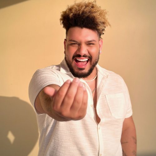 É hoje! “Mixtura do Matheus” agita Ponta Negra com muito carnaval