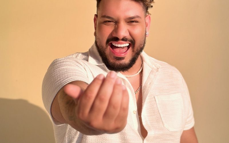 É hoje! “Mixtura do Matheus” agita Ponta Negra com muito carnaval