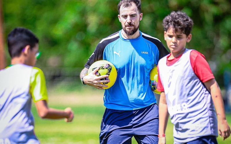 Ex-treinador das bases do Real Madrid faz avaliação de atletas em Natal