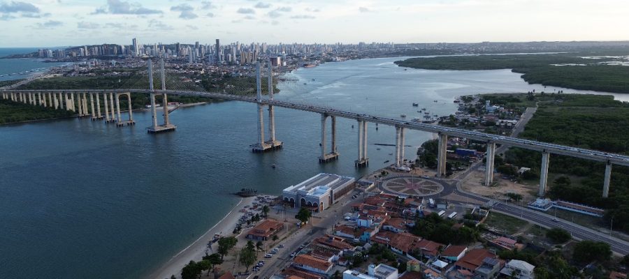Praia da Redinha recebe mutirão de limpeza em Natal neste final de semana