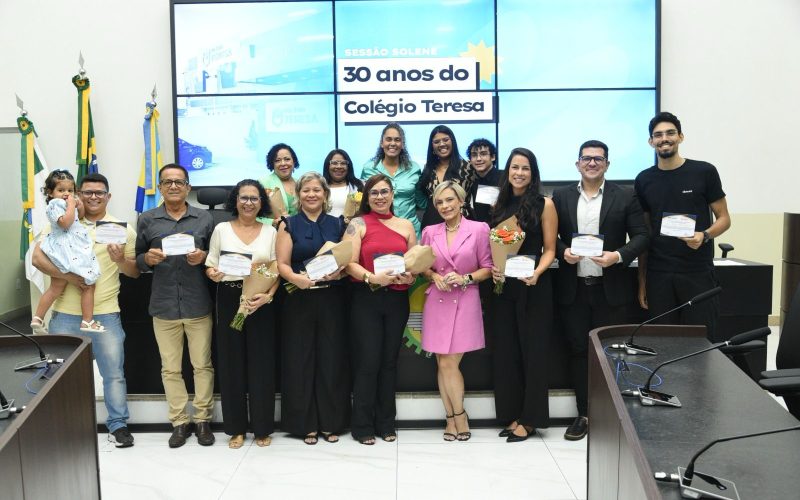 Colégio Teresa é homenageado pela Câmara de Parnamirim pelos 30 anos de fundação