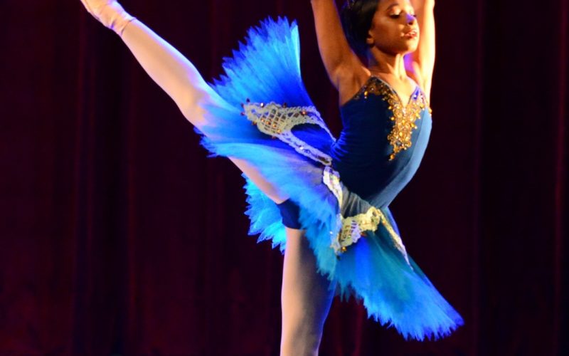 Balé Jovem da Escola de Dança do Teatro Alberto Maranhão se destaca no Fendanit (RJ)
