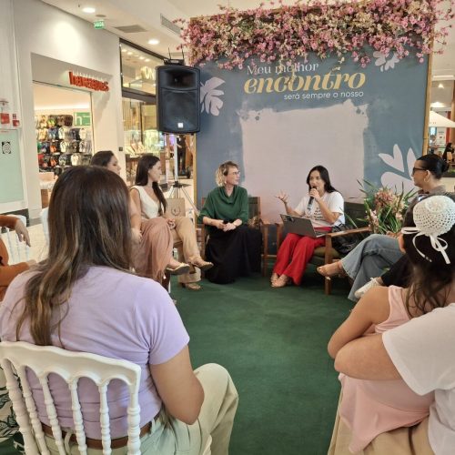 Dia Nacional da Adoção: roda de conversa amplia olhares sobre diferentes formas de maternar