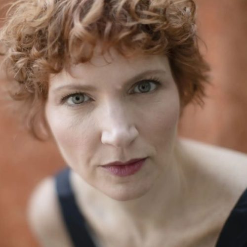 Natalia Timerman lança “Desterros” na Pinacoteca, durante a Ocupação Literária