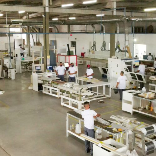 Móveis com personalização em massa: a solução sob medida em escala industrial