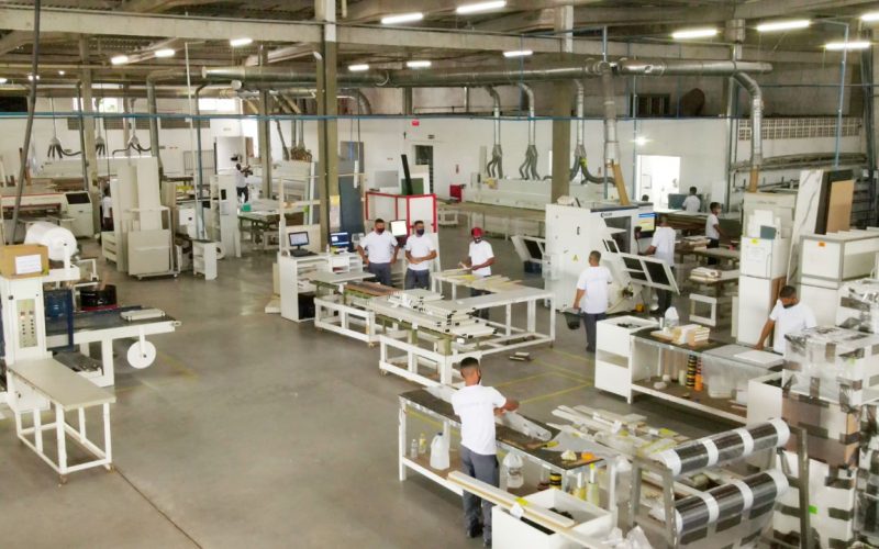 Móveis com personalização em massa: a solução sob medida em escala industrial