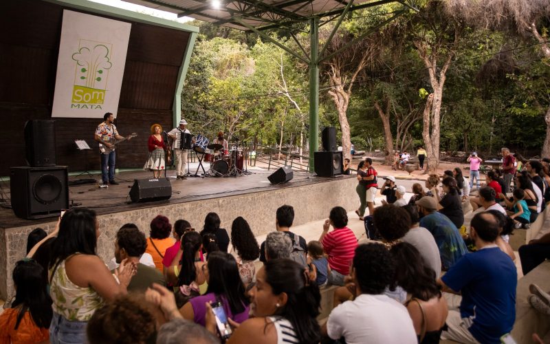 Tiquinha Rodrigues se apresenta neste final de semana no Som da Mata