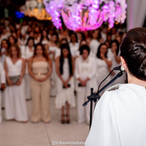 Noite Real marca abertura da programação do 9º Encontro Mulheres que Marcam em Natal