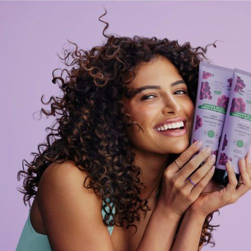 O Boticário retoma o sucesso de Cuide-se Bem Feira com nova linha Cachos de Uva