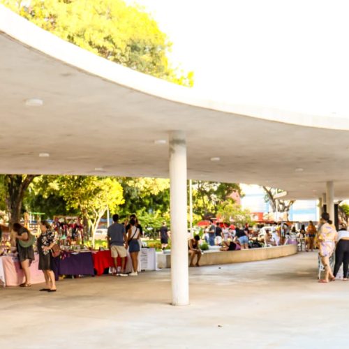 Feira Multicultural Aruandê fortalece empreendedorismo feminino na Praça Cívica
