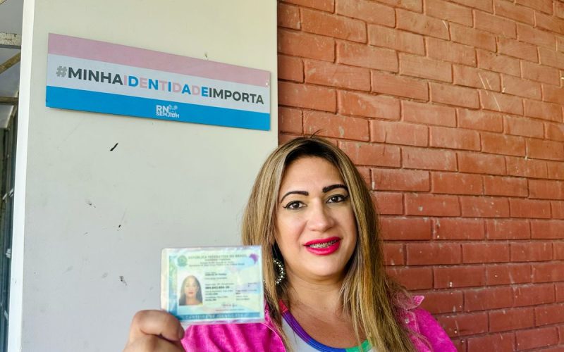 Programa “Dignidade tem Nome” promove retificação de nome para pessoas trans e travestis