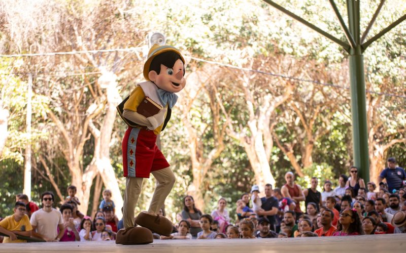 Bosque Encena apresenta o espetáculo “As Aventuras de Pinóquio”