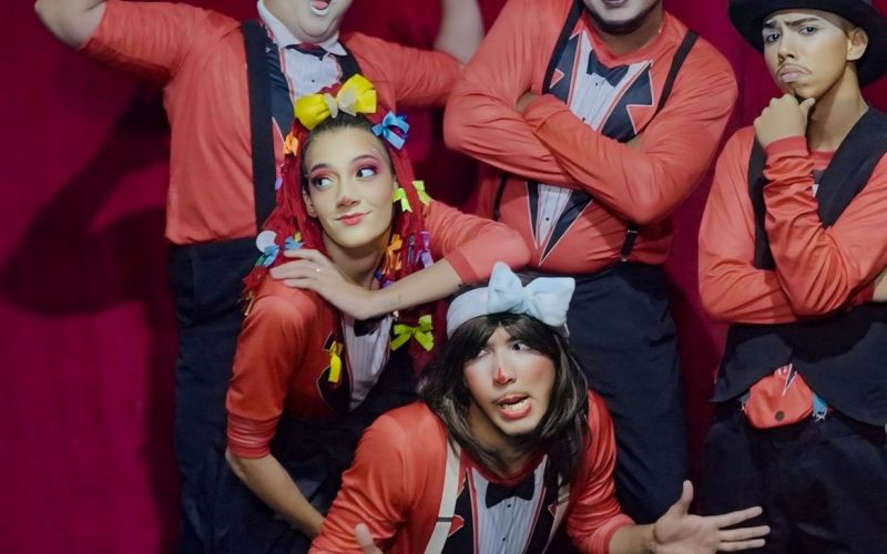 Os Ladrões de Sorrisos apresentam o espetáculo Tomara que dê certo no Parque das Dunas