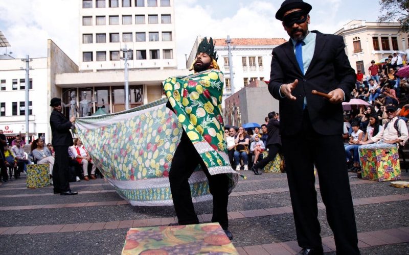 Clowns de Shakespeare realiza apresentação gratuita hoje na Redinha