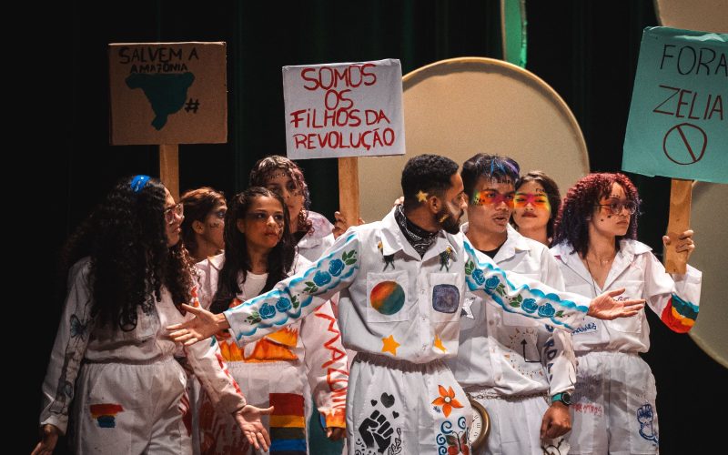 Uern e Grupo Baobá abrem inscrições para oficinas de teatro