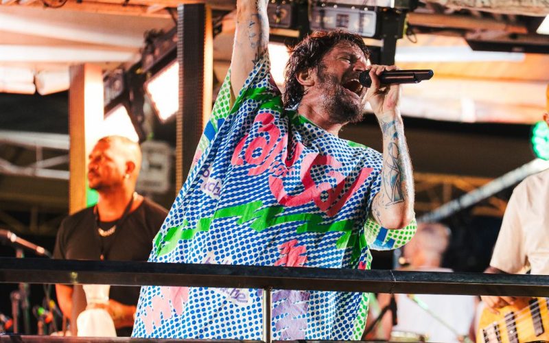 Com grande público e shows contagiantes, Cidade Carnatal abre primeira noite de folia