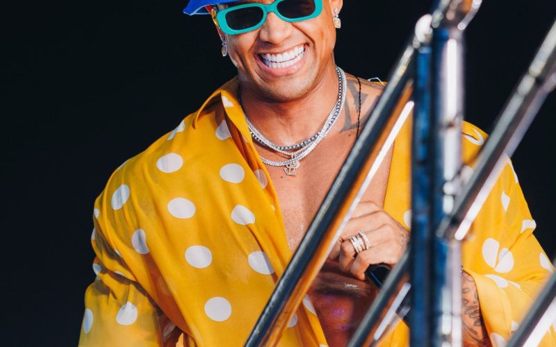 Com maratona de grandes shows, Cidade Carnatal atinge auge no segundo dia de folia