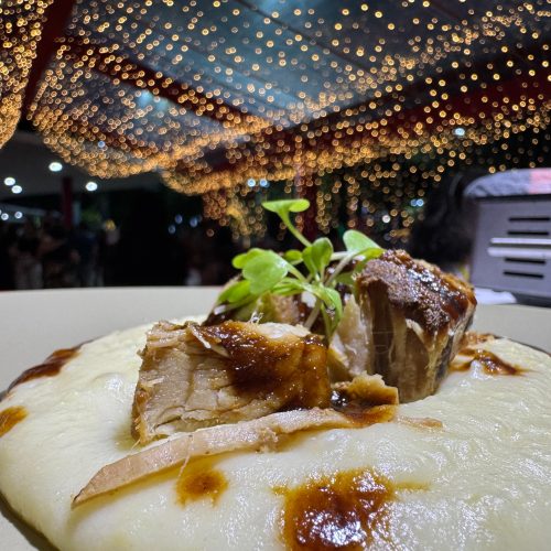 Gastronomia, cultura e bem-estar: Brilha Natal 2025 realiza programação gratuita na Praça Cívica