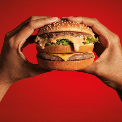 Bob’s celebra 50 anos do Big Bob e reforça legado de um dos sanduíches mais icônicos do país