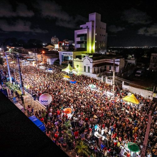 Sesc Parada na Ladeira reúne mais de 30 mil pessoas no Centro de Natal