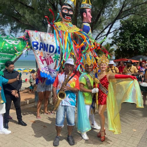Pré-carnaval esquenta Ponta Negra com ensaio da Banda da Praia no Old Five