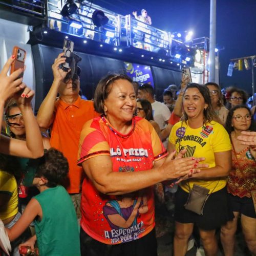 Governadora acompanha festejos de Carnaval em Areia Branca e Macau
