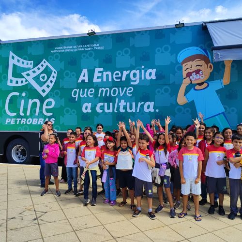Alunos da rede municipal de Assú participam de sessões gratuitas do Cine Petrobras.