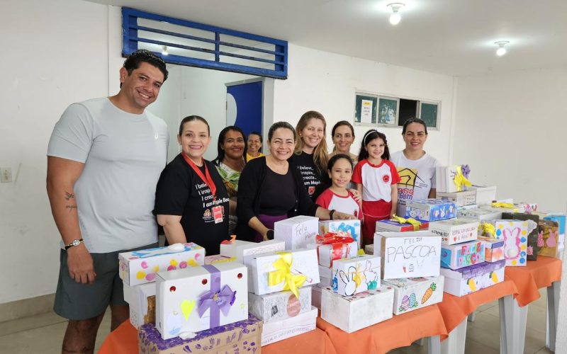 Shoe Box: alunos da Maple Bear Natal realizam entrega de presentes em ação alusiva à Páscoa