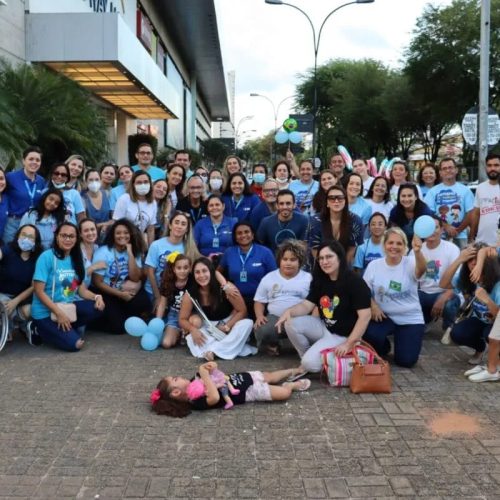 Caminhada destaca importância da inclusão e do respeito ao autismo