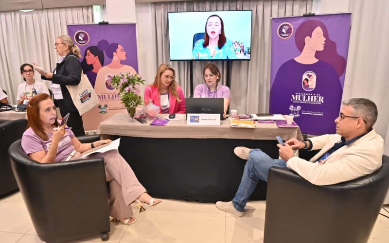 Stand de exposição da ProMulher transforma participação no V EREL em espaço de diálogo
