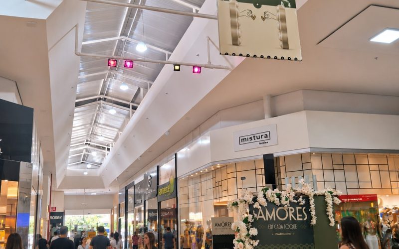 Dia dos Namorados deve aquecer o varejo e shoppings apostam em experiências para atrair clientes