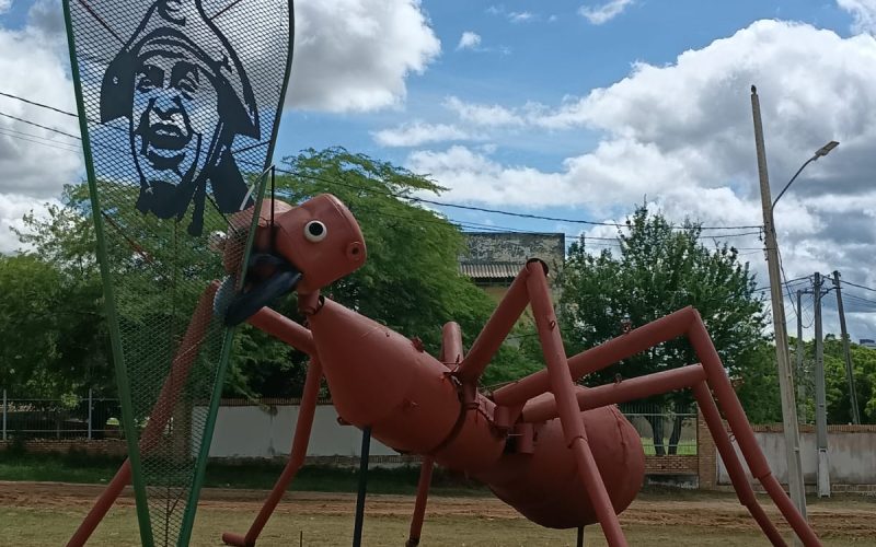A formiga Gigante de Guaraci Gabriel