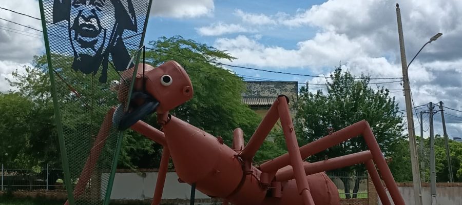 A formiga Gigante de Guaraci Gabriel