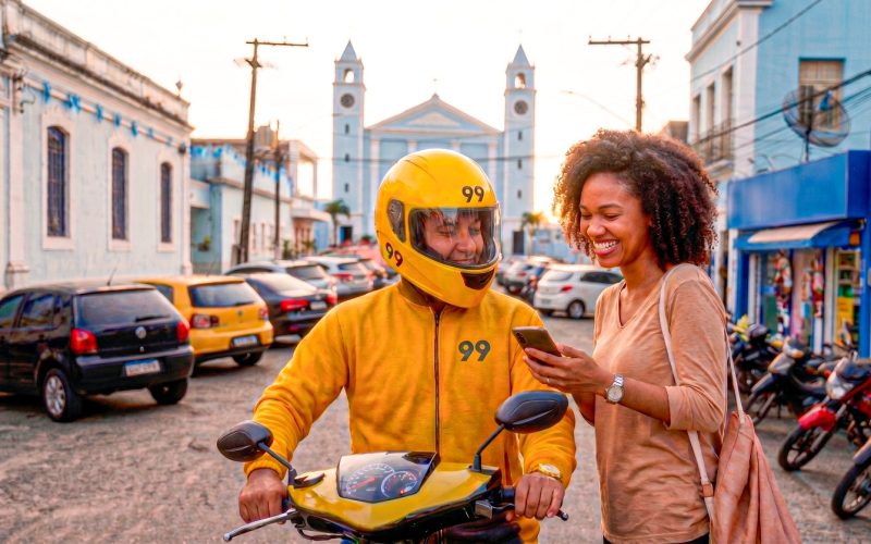 99 amplia acesso à mobilidade em Escada com 99Moto
