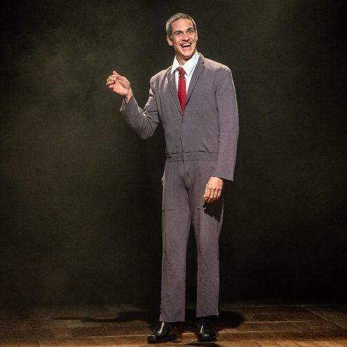 Mateus Solano apresenta comédia dramática “O Figurante” , no Teatro Alberto Maranhão