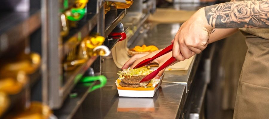 Portas Abertas: experiência permite visitar as cozinhas do McDonald’s de ponta a ponta