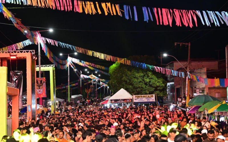 Assú folia 2026 agita sábado de Carnaval com grande estrutura; Confira programação
