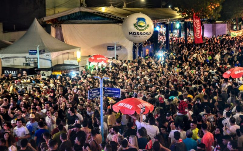 “Boca da Noite” encerra programação do MCJ 2025 e atrai multidão ao Corredor Cultural