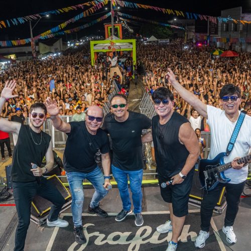 Último dia de Carnaval reúne 30 mil pessoas ao som de Grafith em Assú