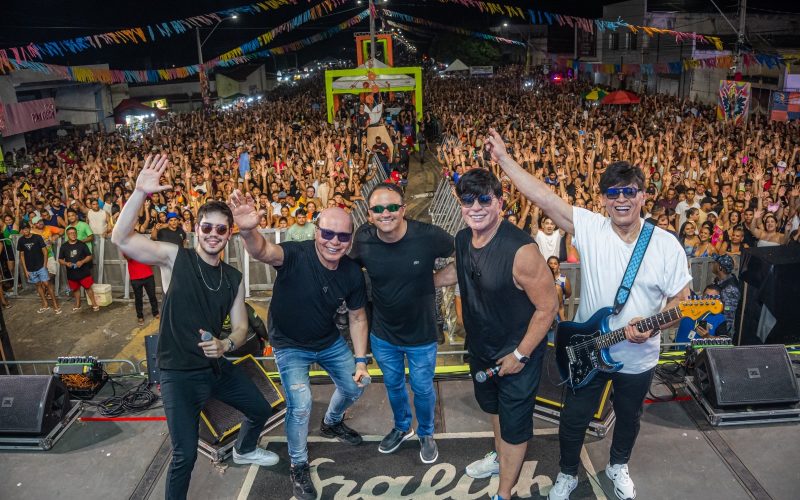 Último dia de Carnaval reúne 30 mil pessoas ao som de Grafith em Assú