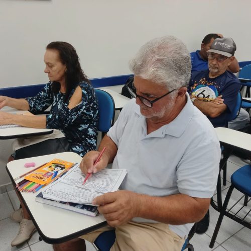 Programa de Alfabetização e Letramento de Jovens e Adultos está com inscrições abertas