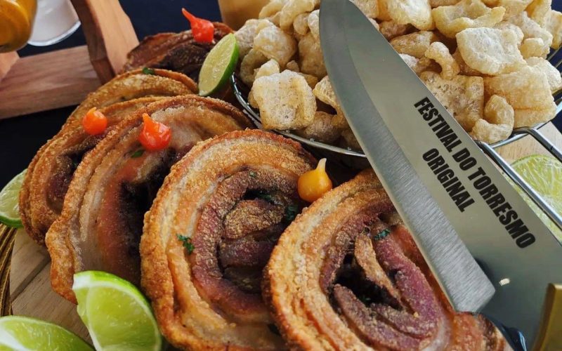 O maior festival gastronômico do Brasil, Torresmofest, está de volta a Natal